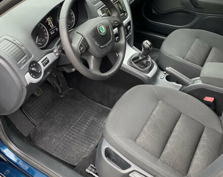 Синій Шкода Октавія, об'ємом двигуна 1.6 л та пробігом 241 тис. км за 7800 $, фото 33 на Automoto.ua