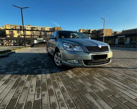 Синий Шкода Октавия, объемом двигателя 1.2 л и пробегом 225 тыс. км за 6300 $, фото 3 на Automoto.ua