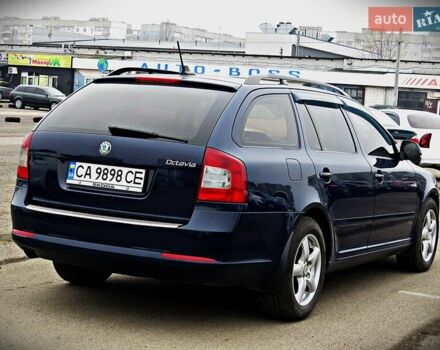 Синій Шкода Октавія, об'ємом двигуна 1.6 л та пробігом 287 тис. км за 7950 $, фото 2 на Automoto.ua