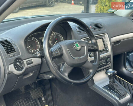 Синій Шкода Октавія, об'ємом двигуна 1.8 л та пробігом 246 тис. км за 9100 $, фото 13 на Automoto.ua