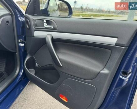 Синий Шкода Октавия, объемом двигателя 1.6 л и пробегом 245 тыс. км за 8490 $, фото 45 на Automoto.ua