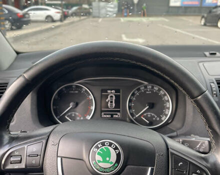 Синий Шкода Октавия, объемом двигателя 1.8 л и пробегом 245 тыс. км за 9200 $, фото 6 на Automoto.ua