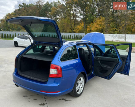 Синий Шкода Октавия, объемом двигателя 2 л и пробегом 204 тыс. км за 12650 $, фото 164 на Automoto.ua