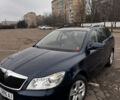 Синий Шкода Октавия, объемом двигателя 1.2 л и пробегом 170 тыс. км за 7000 $, фото 1 на Automoto.ua