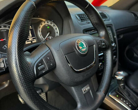 Синій Шкода Октавія, об'ємом двигуна 2 л та пробігом 204 тис. км за 12399 $, фото 39 на Automoto.ua