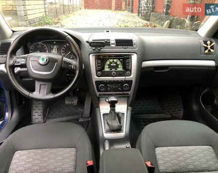 Синій Шкода Октавія, об'ємом двигуна 2 л та пробігом 299 тис. км за 9500 $, фото 15 на Automoto.ua