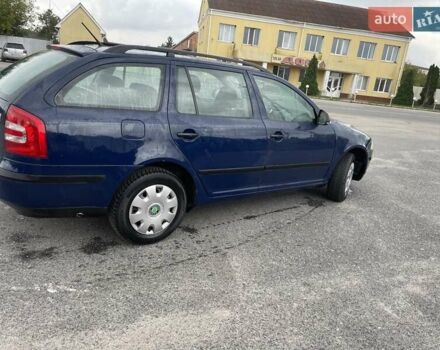 Синий Шкода Октавия, объемом двигателя 1.6 л и пробегом 255 тыс. км за 4750 $, фото 2 на Automoto.ua