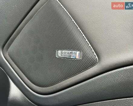 Синий Шкода Октавия, объемом двигателя 2 л и пробегом 204 тыс. км за 12650 $, фото 116 на Automoto.ua