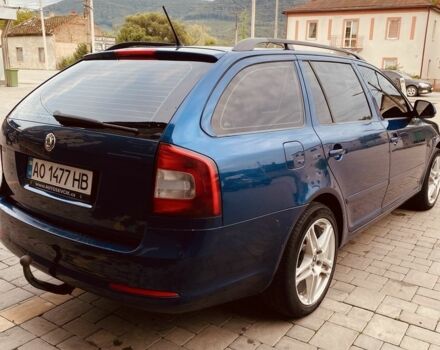 Шкода Октавия 2012 в Ужгороде на Automoto.ua Синий Шкода Октавия, объемом двигателя 2 л и пробегом 327 тыс. км за 7250 $, фото 5 на Automoto.ua