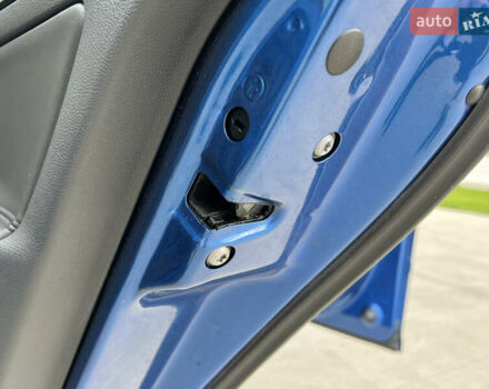 Синий Шкода Октавия, объемом двигателя 2 л и пробегом 204 тыс. км за 12100 $, фото 145 на Automoto.ua