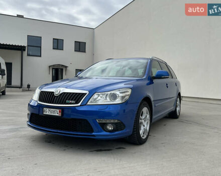 Синий Шкода Октавия, объемом двигателя 2 л и пробегом 204 тыс. км за 12100 $, фото 1 на Automoto.ua