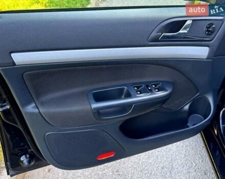 Синій Шкода Октавія, об'ємом двигуна 1.2 л та пробігом 247 тис. км за 2999 $, фото 21 на Automoto.ua