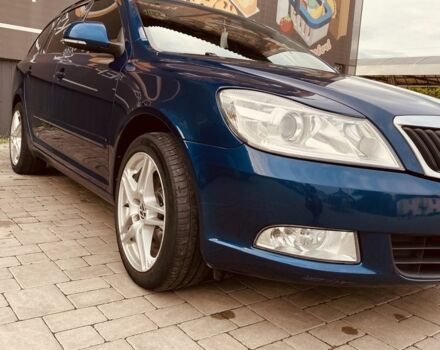 Шкода Октавия 2012 в Ужгороде на Automoto.ua Синий Шкода Октавия, объемом двигателя 2 л и пробегом 327 тыс. км за 7250 $, фото 1 на Automoto.ua