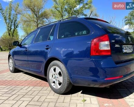 Синий Шкода Октавия, объемом двигателя 1.6 л и пробегом 285 тыс. км за 8000 $, фото 6 на Automoto.ua