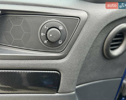 Синий Шкода Октавия, объемом двигателя 2 л и пробегом 204 тыс. км за 12650 $, фото 99 на Automoto.ua