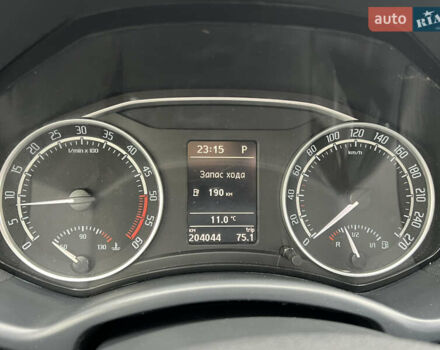 Синий Шкода Октавия, объемом двигателя 2 л и пробегом 204 тыс. км за 12650 $, фото 188 на Automoto.ua
