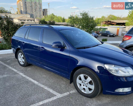 Синий Шкода Октавия, объемом двигателя 1.6 л и пробегом 273 тыс. км за 8000 $, фото 2 на Automoto.ua