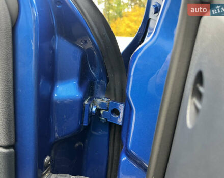 Синий Шкода Октавия, объемом двигателя 2 л и пробегом 204 тыс. км за 12650 $, фото 158 на Automoto.ua