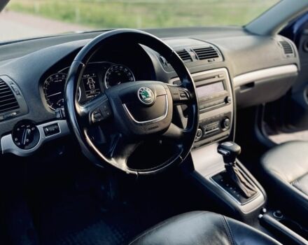 Синий Шкода Октавия, объемом двигателя 1.6 л и пробегом 281 тыс. км за 7900 $, фото 19 на Automoto.ua