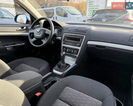 Синий Шкода Октавия, объемом двигателя 1.6 л и пробегом 187 тыс. км за 8500 $, фото 17 на Automoto.ua