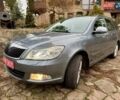 Синий Шкода Октавия, объемом двигателя 2 л и пробегом 238 тыс. км за 9999 $, фото 1 на Automoto.ua