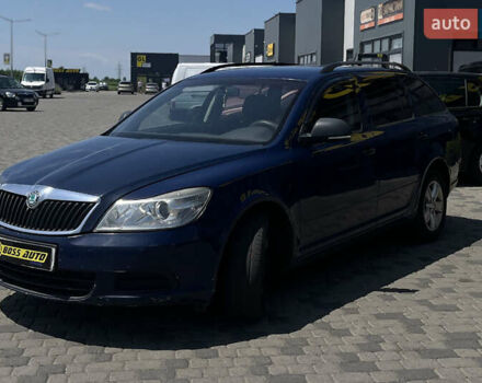 Синий Шкода Октавия, объемом двигателя 1.97 л и пробегом 285 тыс. км за 8300 $, фото 2 на Automoto.ua