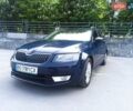 Синий Шкода Октавия, объемом двигателя 1.6 л и пробегом 212 тыс. км за 10800 $, фото 1 на Automoto.ua
