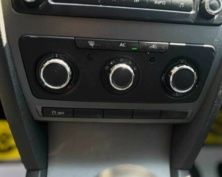 Синий Шкода Октавия, объемом двигателя 2 л и пробегом 285 тыс. км за 7500 $, фото 18 на Automoto.ua