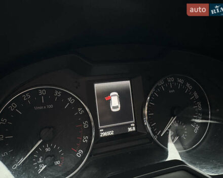 Синий Шкода Октавия, объемом двигателя 1.97 л и пробегом 289 тыс. км за 12750 $, фото 62 на Automoto.ua