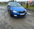 Синій Шкода Октавія, об'ємом двигуна 1.6 л та пробігом 320 тис. км за 10600 $, фото 1 на Automoto.ua