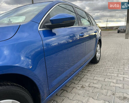 Шкода Октавия 2014 в Ровно на Automoto.ua Синий Шкода Октавия, объемом двигателя 2 л и пробегом 149 тыс. км за 13300 $, фото 2 на Automoto.ua