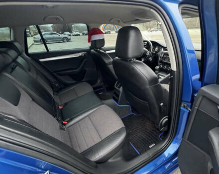 Синий Шкода Октавия, объемом двигателя 1.6 л и пробегом 299 тыс. км за 9999 $, фото 27 на Automoto.ua