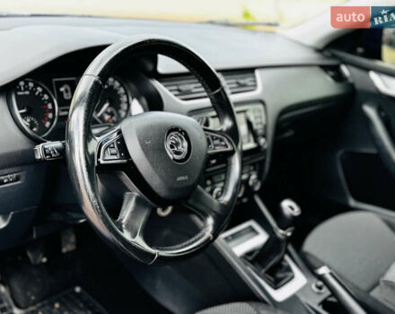 Шкода Октавия 2014 в Полтаве на Automoto.ua Синий Шкода Октавия, объемом двигателя 1.6 л и пробегом 252 тыс. км за 11000 $, фото 27 на Automoto.ua