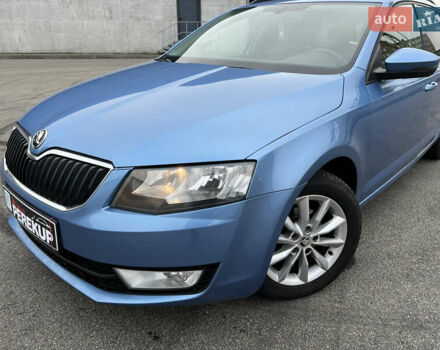 Синий Шкода Октавия, объемом двигателя 1.6 л и пробегом 242 тыс. км за 10700 $, фото 7 на Automoto.ua