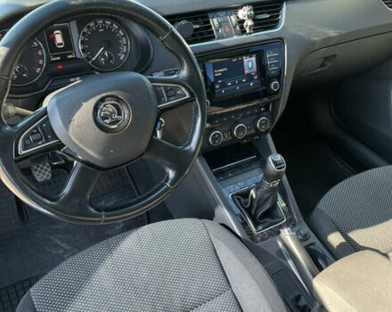 Синій Шкода Октавія, об'ємом двигуна 1.6 л та пробігом 257 тис. км за 11400 $, фото 23 на Automoto.ua