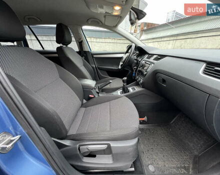 Синий Шкода Октавия, объемом двигателя 1.6 л и пробегом 242 тыс. км за 10700 $, фото 28 на Automoto.ua