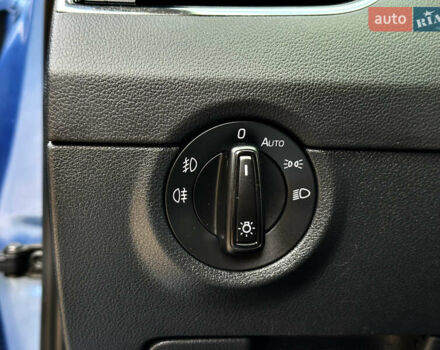 Синий Шкода Октавия, объемом двигателя 1.6 л и пробегом 216 тыс. км за 12900 $, фото 56 на Automoto.ua