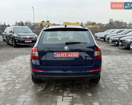 Синий Шкода Октавия, объемом двигателя 1.6 л и пробегом 276 тыс. км за 8650 $, фото 5 на Automoto.ua