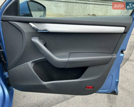 Синий Шкода Октавия, объемом двигателя 1.6 л и пробегом 242 тыс. км за 10700 $, фото 26 на Automoto.ua