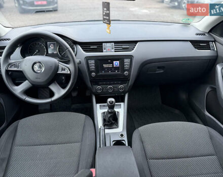 Синий Шкода Октавия, объемом двигателя 1.6 л и пробегом 276 тыс. км за 8650 $, фото 7 на Automoto.ua