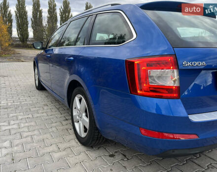 Шкода Октавия 2014 в Ровно на Automoto.ua Синий Шкода Октавия, объемом двигателя 2 л и пробегом 149 тыс. км за 13300 $, фото 5 на Automoto.ua