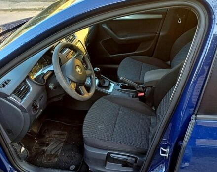 Синий Шкода Октавия, объемом двигателя 1.6 л и пробегом 181 тыс. км за 10600 $, фото 4 на Automoto.ua