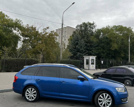 Шкода Октавия 2014 в Запорожье на Automoto.ua Синий Шкода Октавия, объемом двигателя 1.6 л и пробегом 297 тыс. км за 10499 $, фото 3 на Automoto.ua