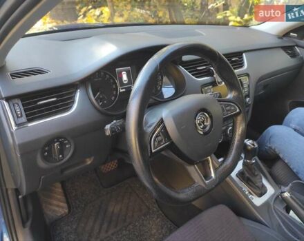 Синий Шкода Октавия, объемом двигателя 1.6 л и пробегом 250 тыс. км за 10500 $, фото 5 на Automoto.ua