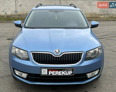 Синий Шкода Октавия, объемом двигателя 1.6 л и пробегом 242 тыс. км за 10700 $, фото 1 на Automoto.ua