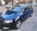 Синий Шкода Октавия, объемом двигателя 1.6 л и пробегом 325 тыс. км за 11000 $, фото 1 на Automoto.ua