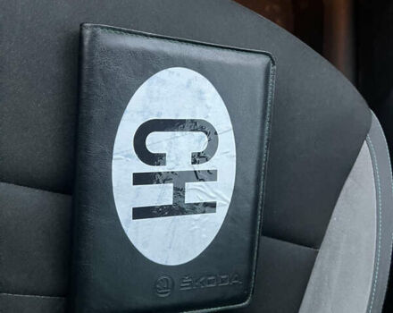 Синий Шкода Октавия, объемом двигателя 1.8 л и пробегом 306 тыс. км за 12400 $, фото 32 на Automoto.ua