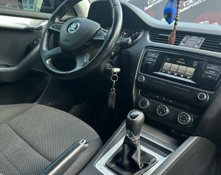 Синій Шкода Октавія, об'ємом двигуна 1.6 л та пробігом 329 тис. км за 9800 $, фото 17 на Automoto.ua