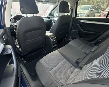 Синій Шкода Октавія, об'ємом двигуна 1.6 л та пробігом 329 тис. км за 9800 $, фото 19 на Automoto.ua