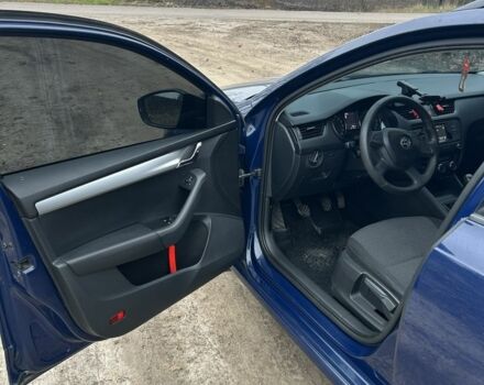 Синий Шкода Октавия, объемом двигателя 1.6 л и пробегом 251 тыс. км за 9500 $, фото 6 на Automoto.ua